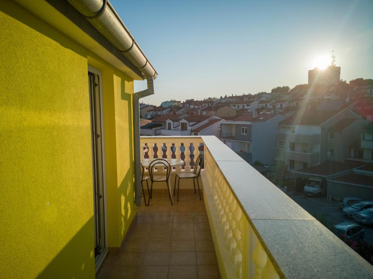 Jela Apartment With A Big Balcony 普拉 外观 照片